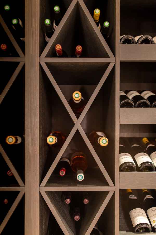 cave à vin haut de gamme St-Tropez Var Alpes Maritimes Monaco
